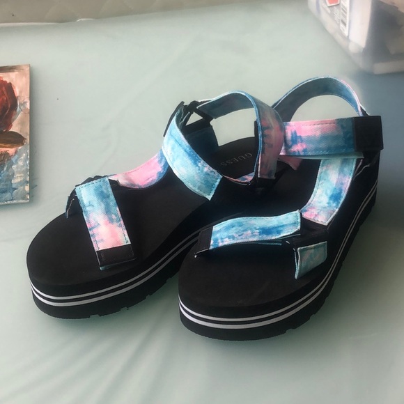 Guess Tie dye platform sandals - Picture 1 of 3